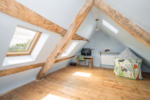 Bedroom- click for photo gallery